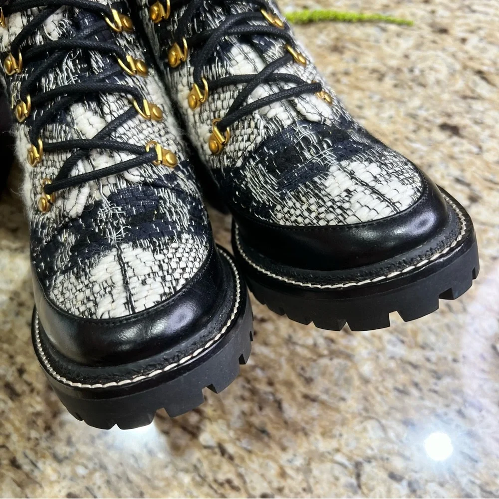 Tory Burch MILLER WOOL BLACK WHITE LUG SOLE BOOTS 10M